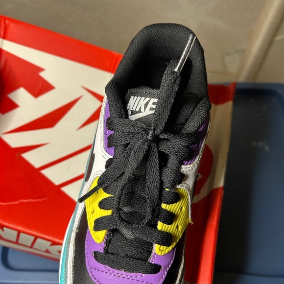 Nike Air Max 90 size 5.5Y Women’s - Picture 14 of 16